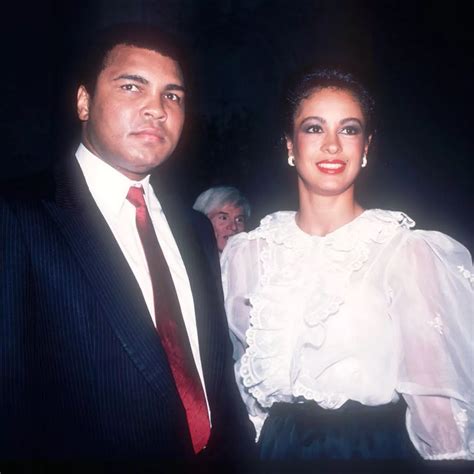 muhammad ali wife